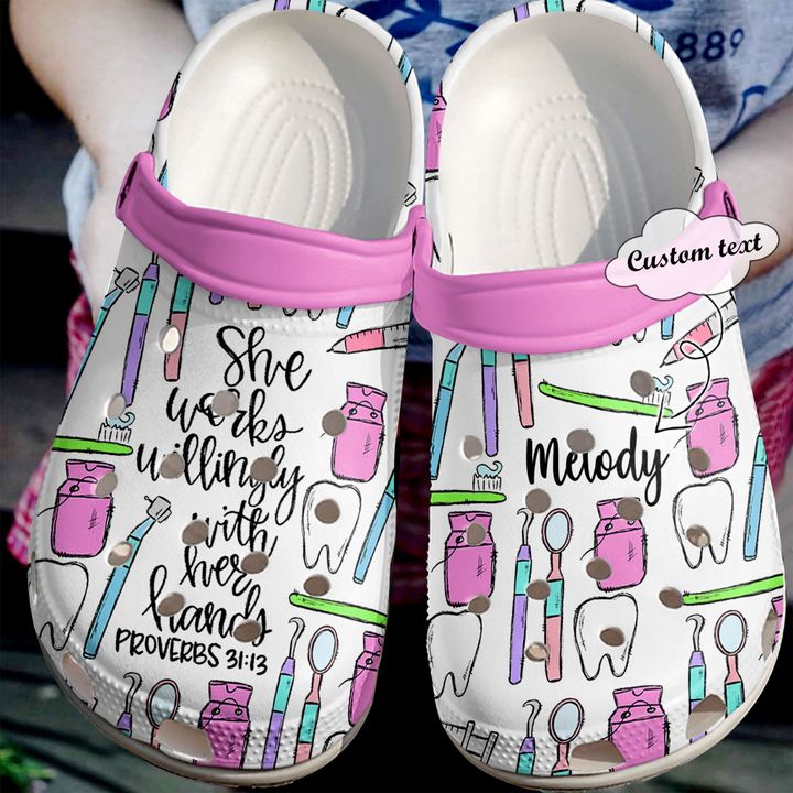 Dentist Personalized She Works Willingly With Her Hands Crocs Clog Shoes 4 Dentist Personalized She Works Willingly With Her Hands Crocs Clog Shoes
