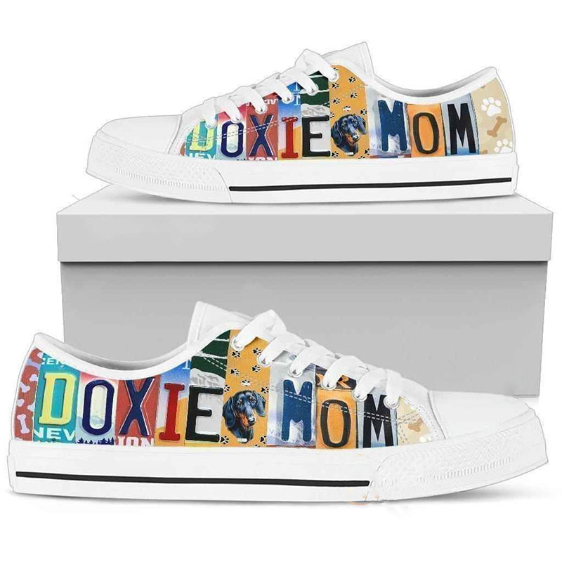 Doxie Mom Low Top Shoes