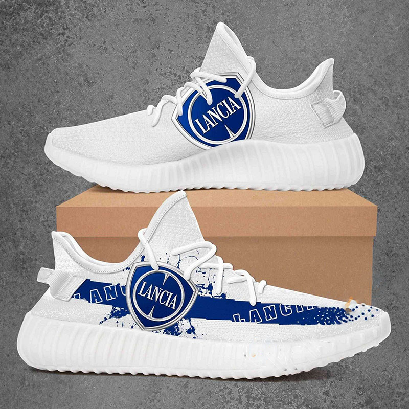 Lancia Yeezy Boost