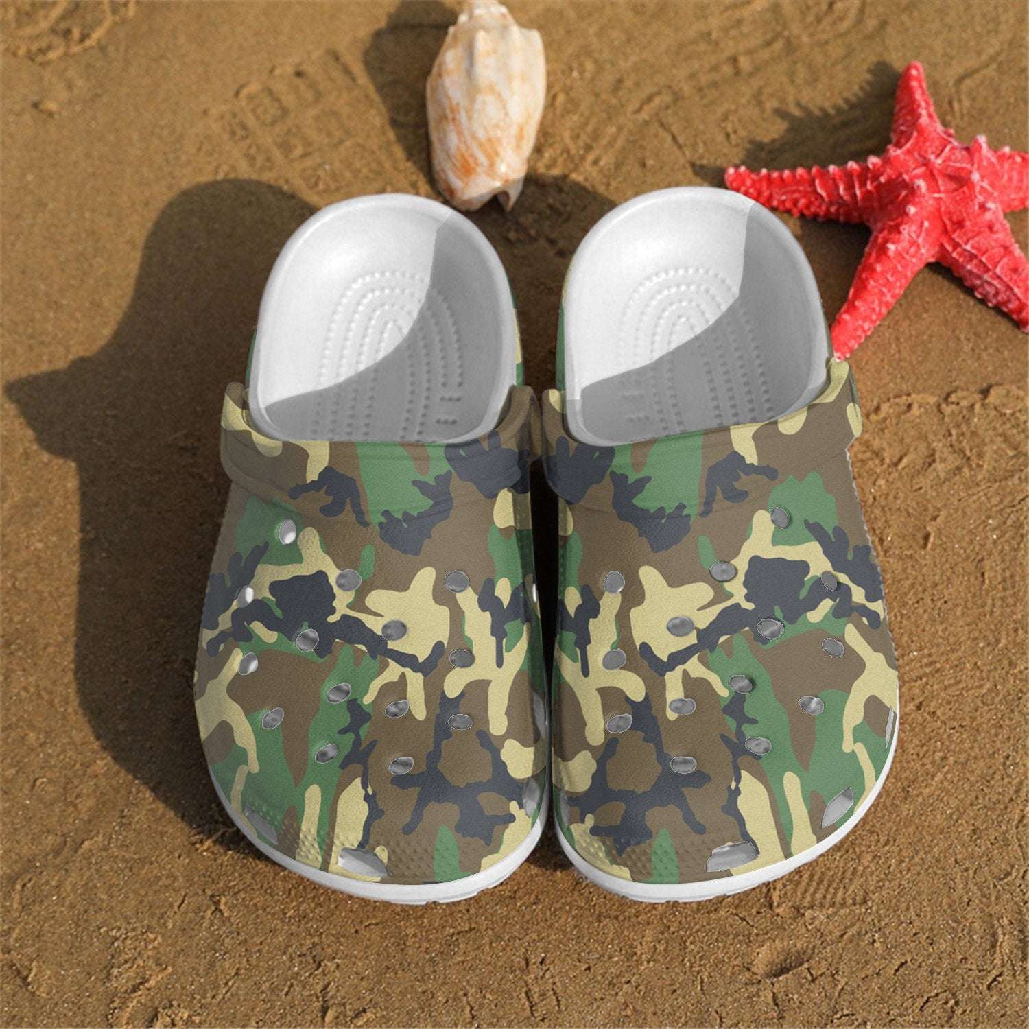New Camo Crocs Clog Shoes 2 New Camo Crocs Clog Shoes