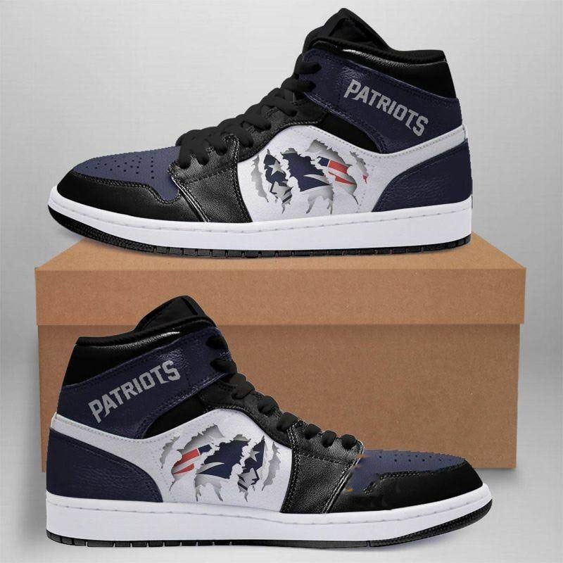 New England Patriots Nfl Custom Air Jordan Shoes 4 New England Patriots Nfl Custom Air Jordan Shoes