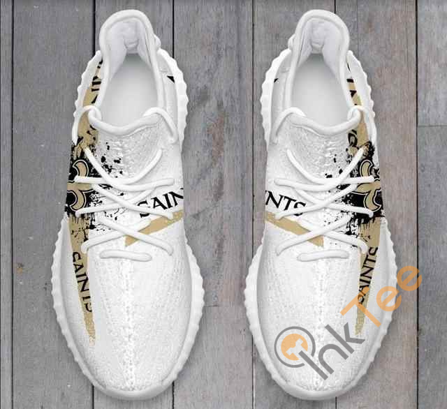 New Orleans Saints Men Running Yeezy Boost