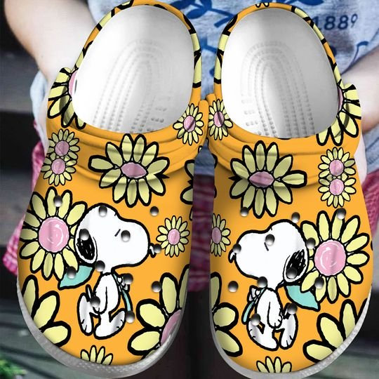 Snoopy Flower Crocs Clog Shoes 3 Snoopy Flower Crocs Clog Shoes