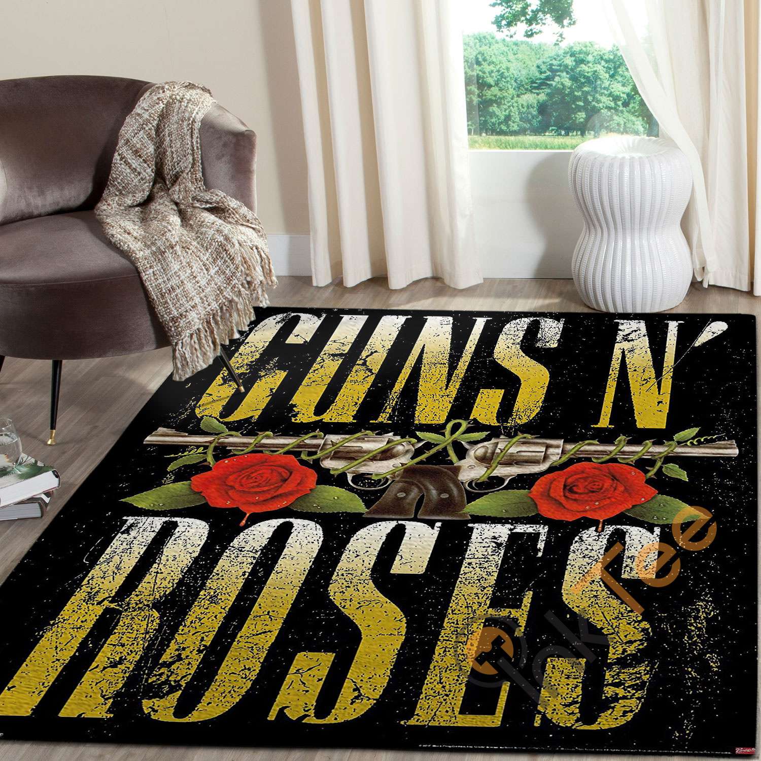 Trends International Guns N’ Roses Stacked Logo Rug