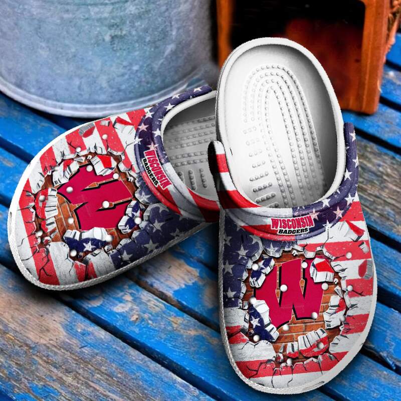 Wisconsin Badgers Crocs Clog Shoes 5 Wisconsin Badgers Crocs Clog Shoes